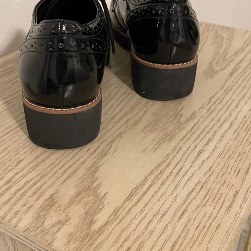 Vionic Black Patent Leather Brogue Flats - Picture 8 of 9